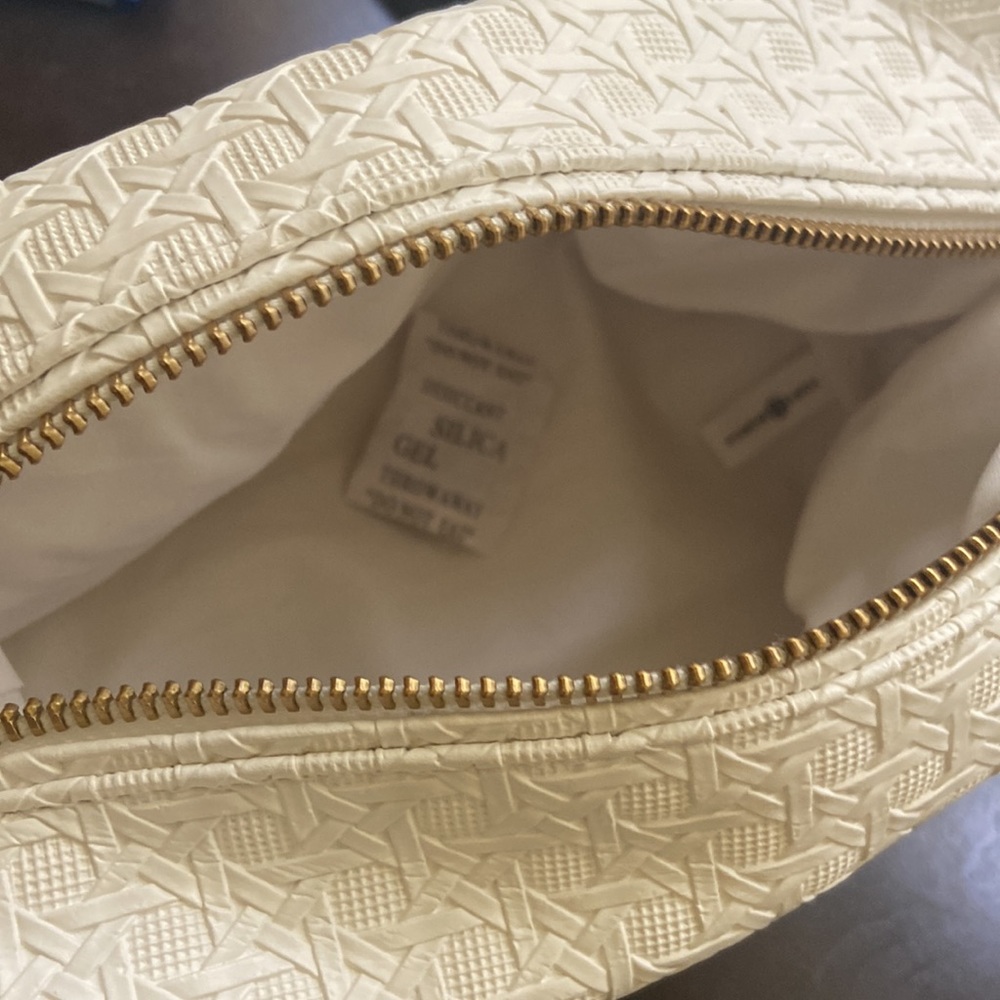 NWT Tory Burch white cosmetic small Make UP Bag - Picture 4 of 6